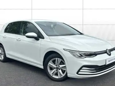 Usado VW Golf VIII Life 131 CV (96 kW) 2023 Blanco Utilitario