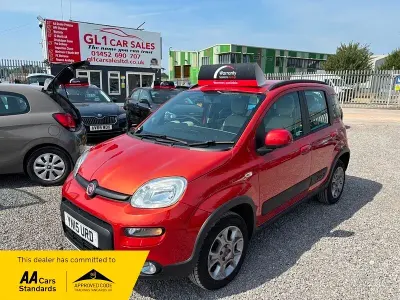 Used Fiat Panda 4x4 85 HP (62 kW) 2015 Red Hatchback