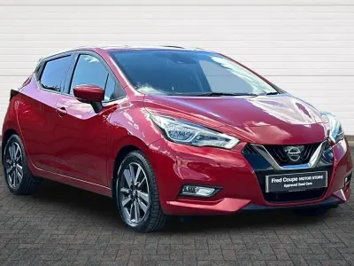 Used Nissan Micra N-Connecta 90 HP (66 kW) 2017 Red Hatchback