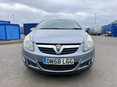 Second-hand Vauxhall Corsa 89 CP (65 kW) 2009 Argintiu Hatchback