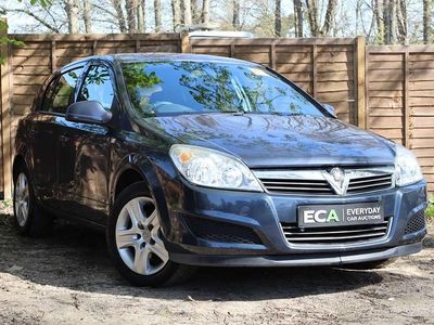 Used Vauxhall Astra Club 115 HP (84 kW) 2009 Blue Hatchback