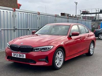 Used BMW 330e Comfort Edition 292 HP (214 kW) 2021 Red Sedan