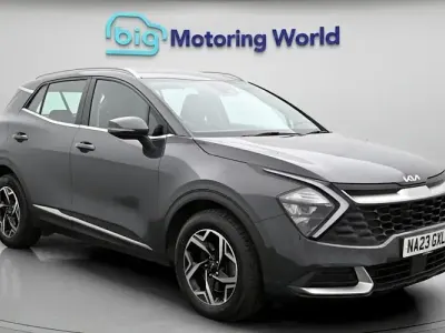 Usado Kia Sportage 150 HP (110 kW) 2023 Cinzento SUV