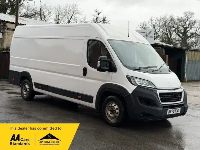 Second-hand Peugeot Boxer S 140 CP (102 kW) 2021 Alb Van