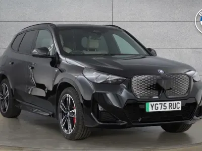 Usado BMW iX1 M Sport 150 kW (204 HP) 2025 Preto SUV