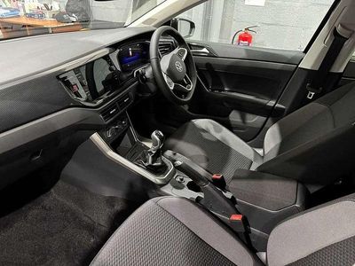 Begagnad VW Polo Match 95 HK (69 kW) 2025 Svart Halvkombi