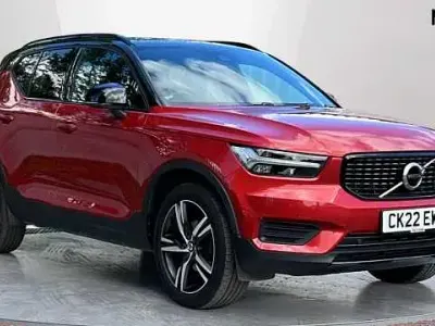 Used Volvo XC40 R-Design 163 HP (119 kW) 2022 Red SUV