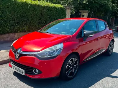 Used Renault Clio Dynamique 75 HP (55 kW) 2016 Red Hatchback