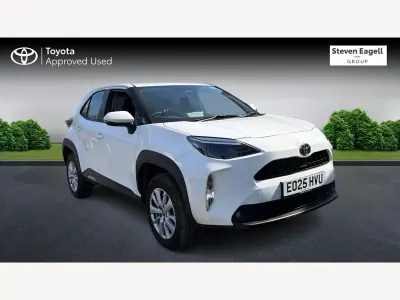 Used Toyota Yaris 2025 White Hatchback