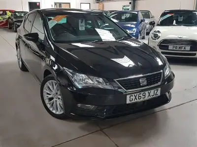 Used Seat Leon SE Dynamic 115 HP (84 kW) 2019 Black Hatchback