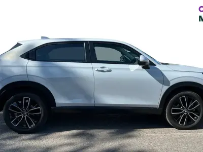 Used Honda HR-V Elegance 131 HP (96 kW) 2023 White SUV