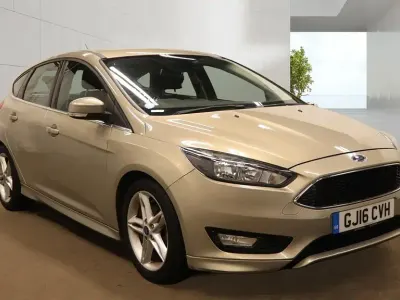 Used Ford Focus Zetec 2016 Silver Hatchback