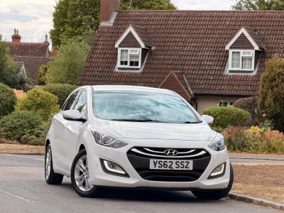 Used Hyundai i30 Style 2013 White Hatchback