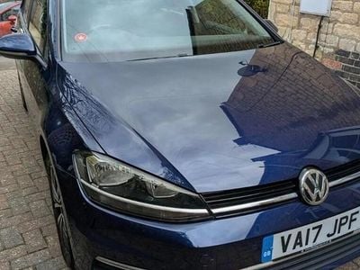 Begagnad VW Golf VII SE 125 HK (91 kW) 2017 Blå Halvkombi