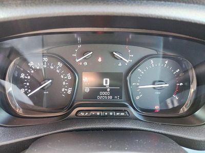 Used Peugeot Expert Premium 142 HP (104 kW) 2022 Grey Van