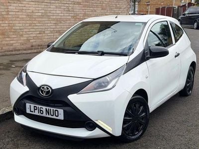 Used Toyota Aygo 2016 White Hatchback