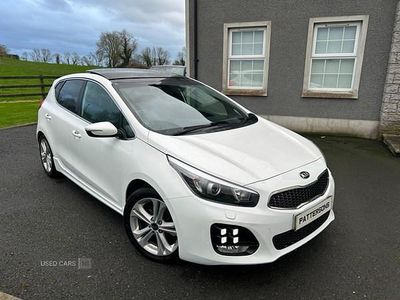 Begagnad Kia Ceed GT-Line S 134 HK (98 kW) 2017 Vit Halvkombi