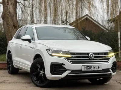 Używany VW Touareg R-line 286 KM (210 kW) 2018 Biały SUV