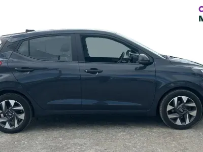 Used Hyundai i10 Advanced 79 HP (58 kW) 2025 Grey Hatchback