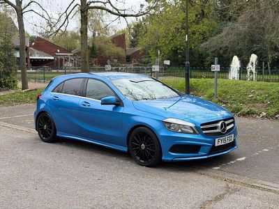 Usado Mercedes A220 AMG 170 HP (125 kW) 2015 Azul Citadino