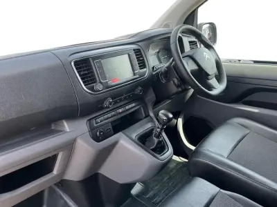 Used Citroën Dispatch 101 HP (74 kW) 2021 White MPV