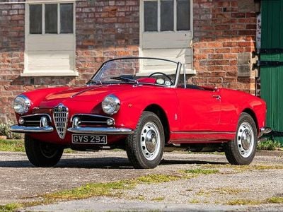 Used Alfa Romeo Spider 109 HP (80 kW) 1992 Red Cabriolet