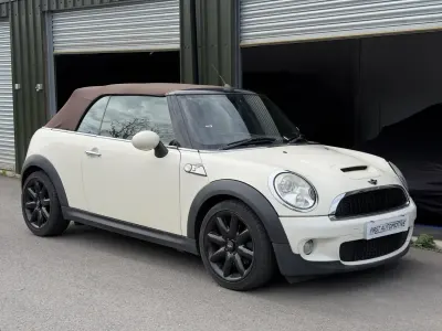 Used Mini Cooper S Cabriolet 170 HP (125 kW) 2009 White Cabriolet