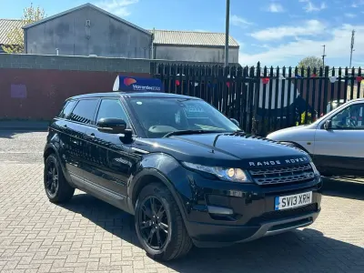 Usado Land Rover Range Rover evoque Pure 150 HP (110 kW) 2013 Preto SUV