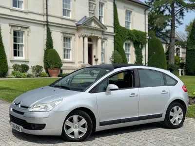 Używany Citroën C4 88 KM (64 kW) 2006 Srebrny Hatchback