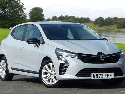 Begagnad Renault Clio V Evolution 143 HK (105 kW) 2025 Halvkombi