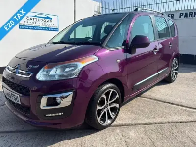 Used Citroën C3 SELECTION 100 HP (73 kW) 2015 MPV
