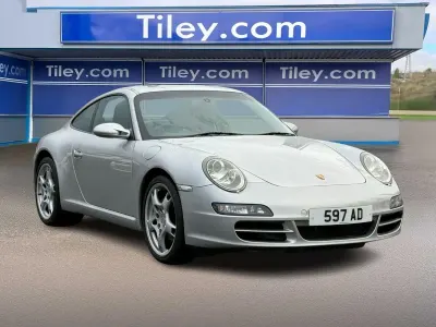 Second-hand Porsche 911 Carrera 325 CP (239 kW) 2005 Argintiu Coupe