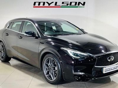 Used Infiniti Q30 Sport Tech 170 HP (125 kW) 2017 Black Hatchback