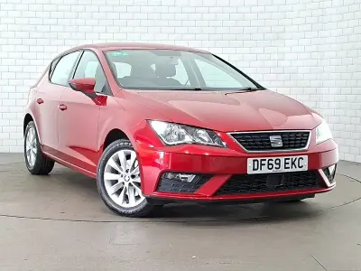 Used Seat Leon SE 130 HP (95 kW) 2019 Red Hatchback