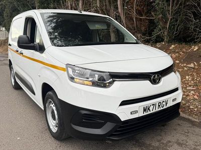White Used 2021 Toyota Proace Active MPV | £8,999 (Super price)