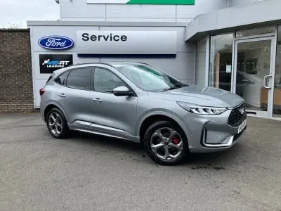 Second-hand Ford Kuga ST-Line 243 CP (178 kW) 2025 Argintiu SUV
