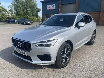 Second-hand Volvo XC60 R-Design 190 CP (139 kW) 2019 Argintiu SUV