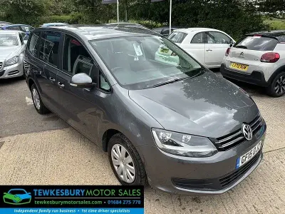 Begagnad VW Sharan S 140 HK (102 kW) 2015 Grå Minibuss