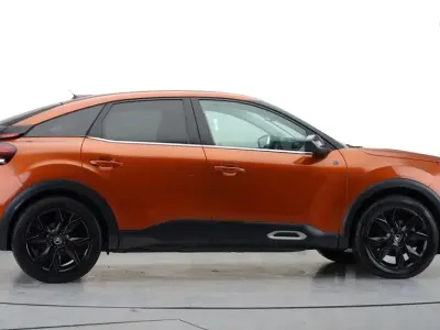 Used Citroën e-C4 Shine 2022 Coupe