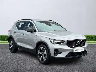 Used Volvo XC40 Plus 197 HP (144 kW) 2024 Silver SUV