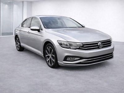 Used VW Passat SEL 150 HP (110 kW) 2020 Silver Sedan