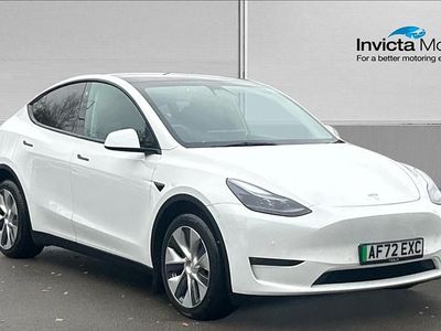White Used 2022 Tesla Model Y Long Range AWD SUV | £25,500 (Fair price)