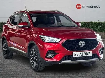 Używany MG ZS Exclusive 111 KM (81 kW) 2024 Czerwony SUV
