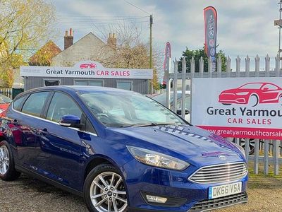 Used Ford Focus Style 99 HP (72 kW) 2016 White Hatchback