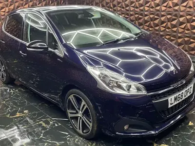 Used Peugeot 208 GT-line 109 HP (80 kW) 2018 Blue Hatchback