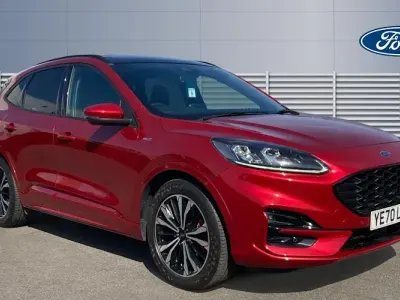 Używany Ford Kuga ST-Line X 150 KM (110 kW) 2020 Czerwony SUV