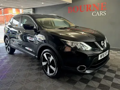 Used Nissan Qashqai N-Connecta 163 HP (119 kW) 2016 Black SUV