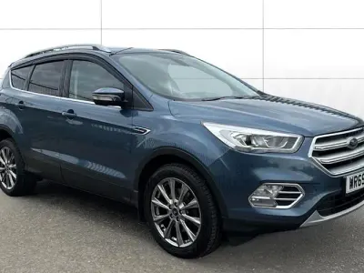 Begagnad Ford Kuga Titanium 150 HK (110 kW) 2019 Blå SUV