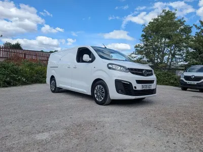 Used Vauxhall Vivaro Sportive 150 HP (110 kW) 2020 White MPV