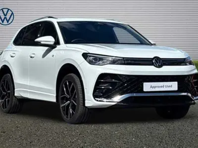 Używany VW Tiguan R-line 204 KM (150 kW) 2024 Biały SUV